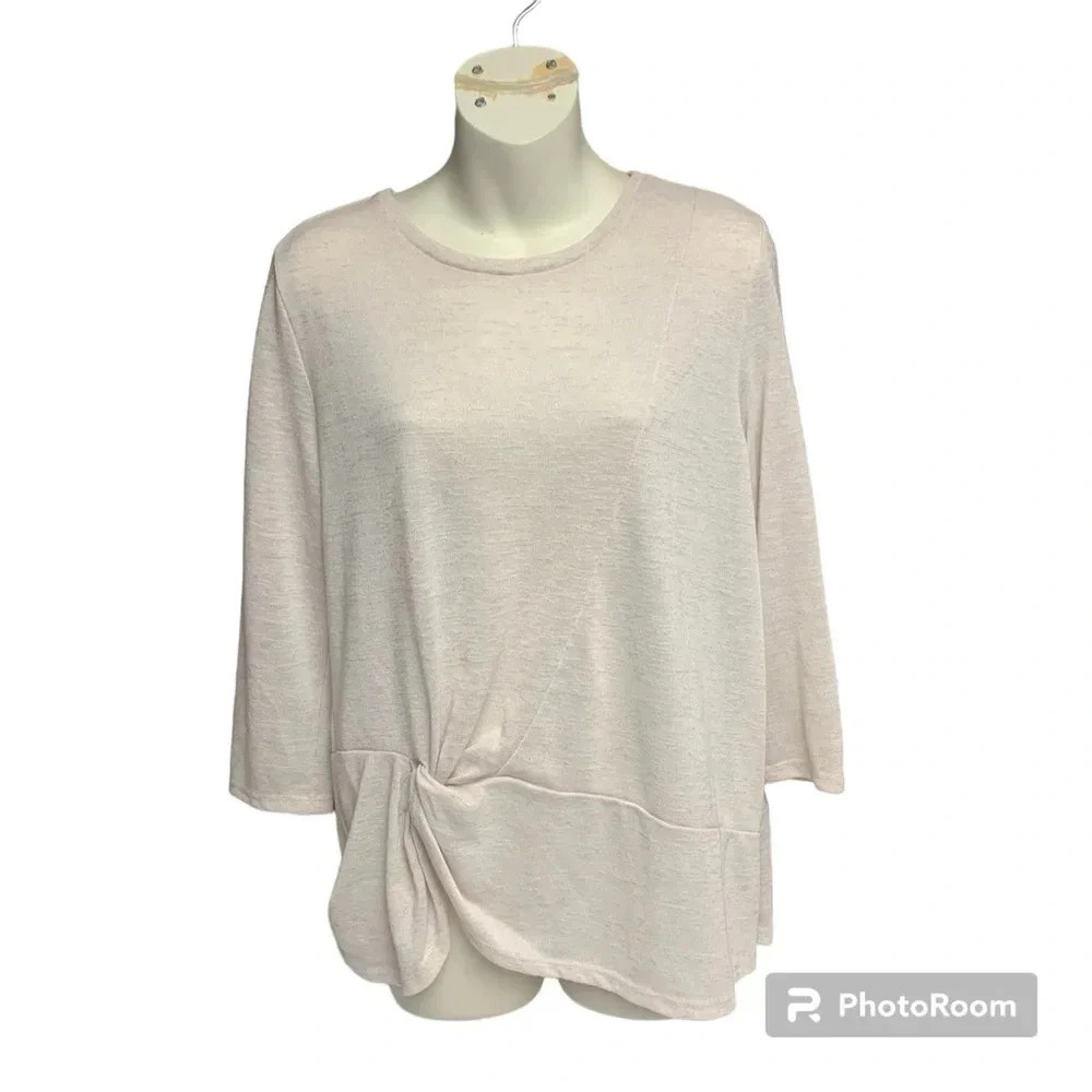 Peck & Peck light peach top size large cute front twist!